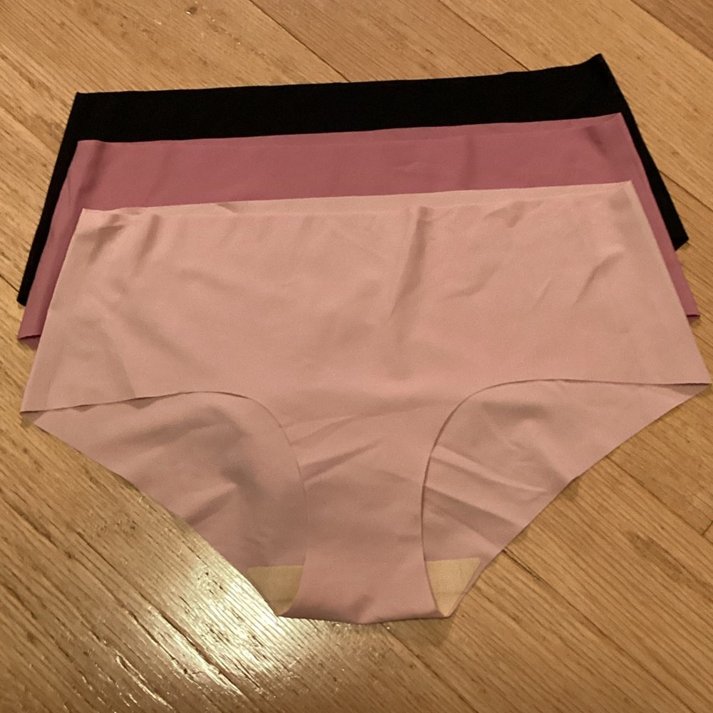 Set of Three Almost seamless Hiphuggers - Black, Pink, Mauve